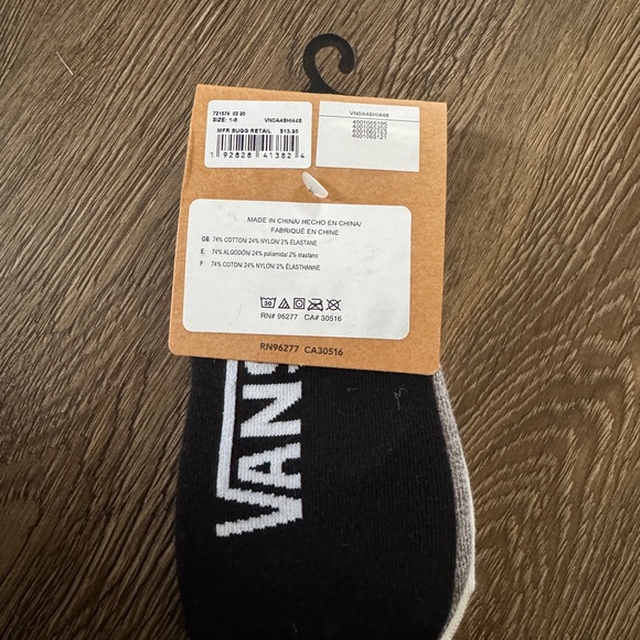 NWT: Vans Checkerboard Logo 3PK
No-Show Socks - Picture 5 of 7
